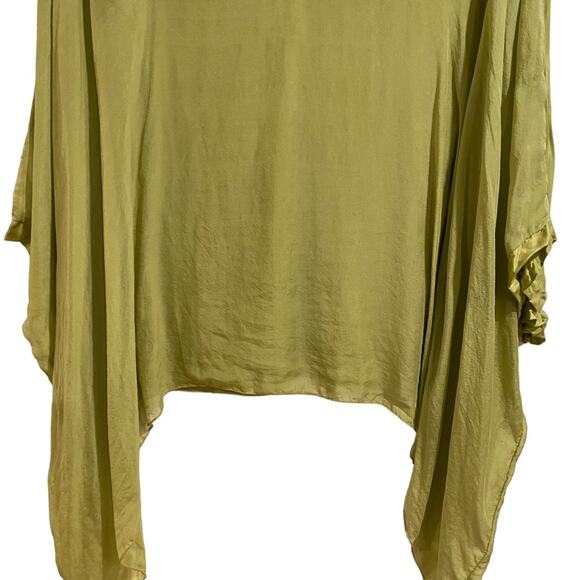 Sosia Green Flowy Tunic Sz One Size NWT - Picture 4 of 12
